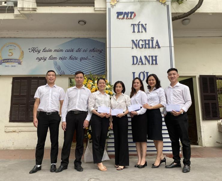 PHÁT ĐỘNG PHONG TRÀO “PNT CẢI TIẾN CHẤT LƯỢNG”